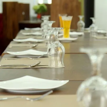 The Queensburry City Hotel-3