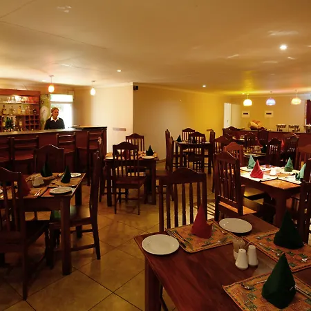 Mokoro Lodge-2