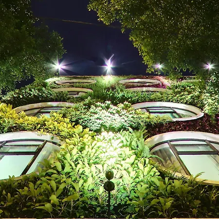 Flora By Crossroads Hotel-2