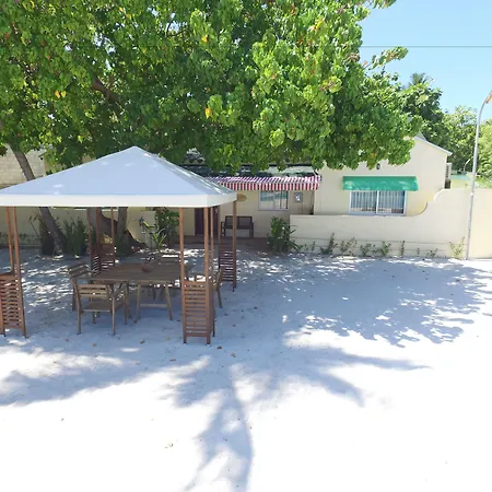 Luau Beach Inn, Maldives-3