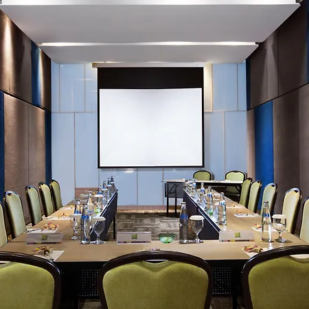 Grand Livio Kuta Hotel-3