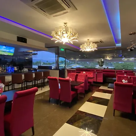 Grand Diamond Hotel Trinidad-3