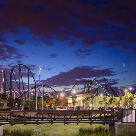 Holiday Inn Express & Suites Orlando At Seaworld By Ihg - With Free Shuttle Service To Seaworld Parks-2