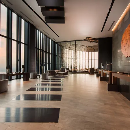 Conrad Osaka-3