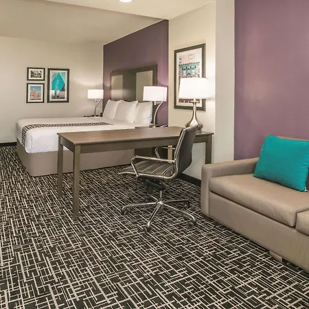 La Quinta By Wyndham Dallas - Richardson-3