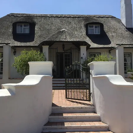 Howards End Manor B&B-3