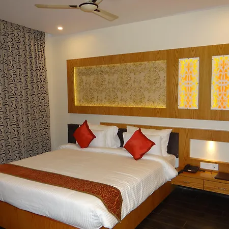 Hotel Tridev-3