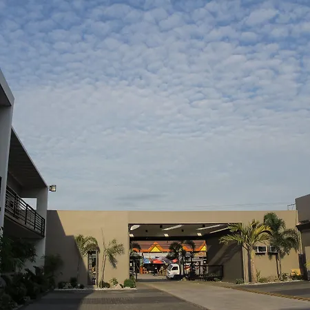 The Horizon Suites And Arcade-2