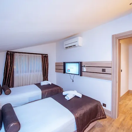 S3 Seahorse Beach Club-2