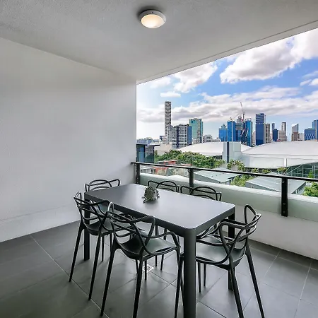 Opera Apartments South Brisbane-3