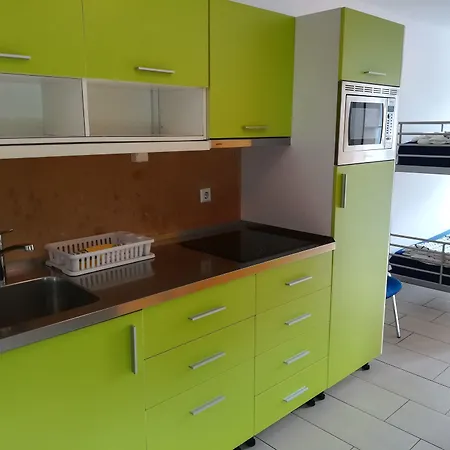 Simbol Hostel & Rooms With Free Private Parking-3