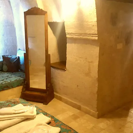 Monte Cappa Cave House-2