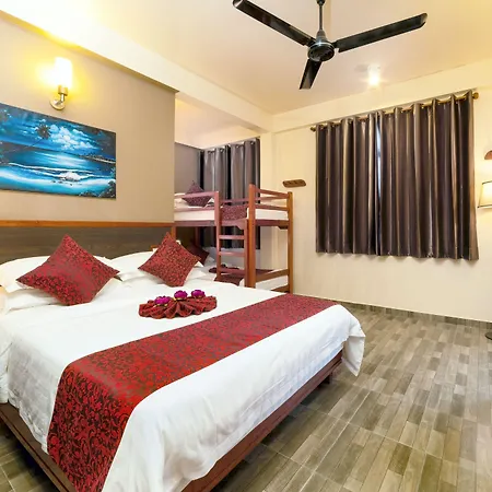 Paguro Beach Inn-3