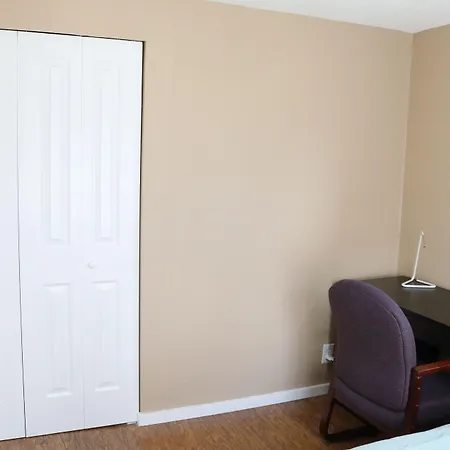 Quiet, Clean And Comfortable Room-3