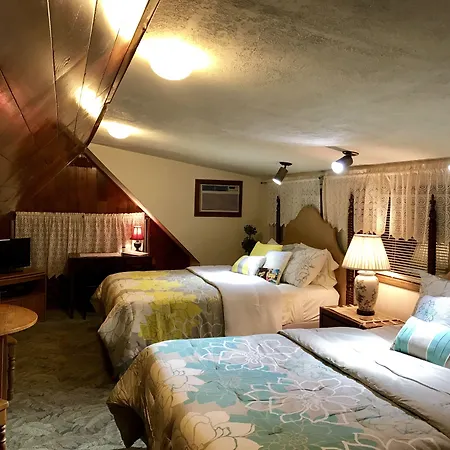 Hale Maluhia Country Inn-2