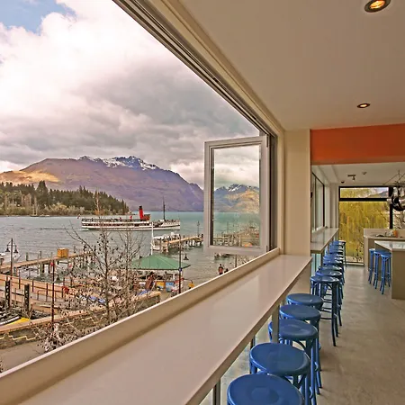 Absoloot Hostel Queenstown-3