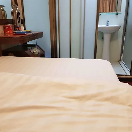 Astronaut'S Hotel-2