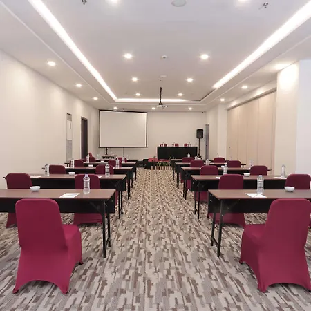 Golden Tulip Essential Makassar-2