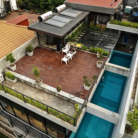 Lakewood Residence-3