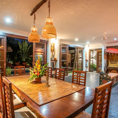 Villa Saffron Seminyak Bali-3