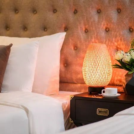 Golden Rooster Hotel-2