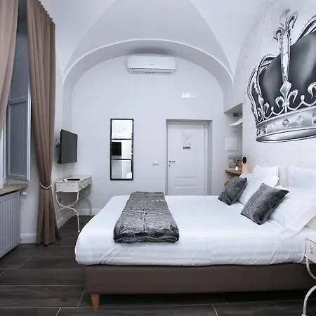 Trevi Contemporary Suite-3