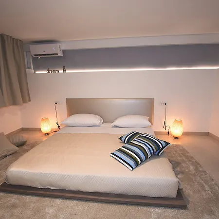 Downtown Boutique Hostel-2