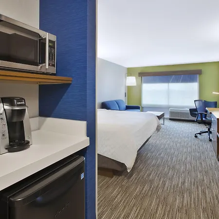 Holiday Inn Express & Suites Grand Rapids Airport North By Ihg-2