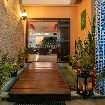 Glacis Heights Villa-3
