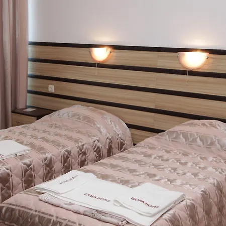 Hotel Zaara-2