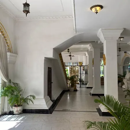 Le Hotel Hotel Phnom Penh Cambodia-2
