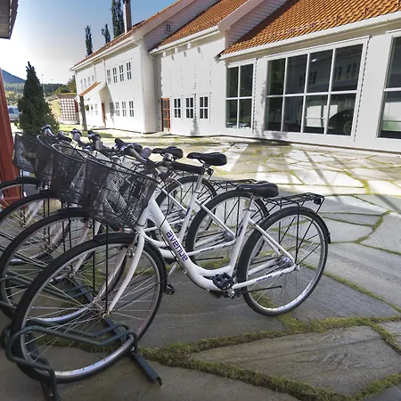 Angvik Gamle Handelssted - By Classic Norway Hotels-2