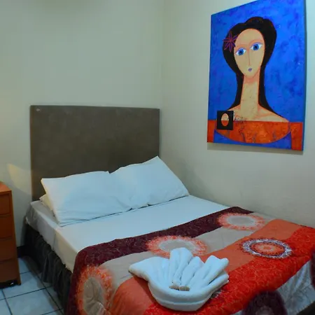 Hostal Del Pacifico-2