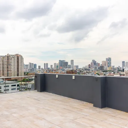 Ramada Encore By Wyndham Makati-3