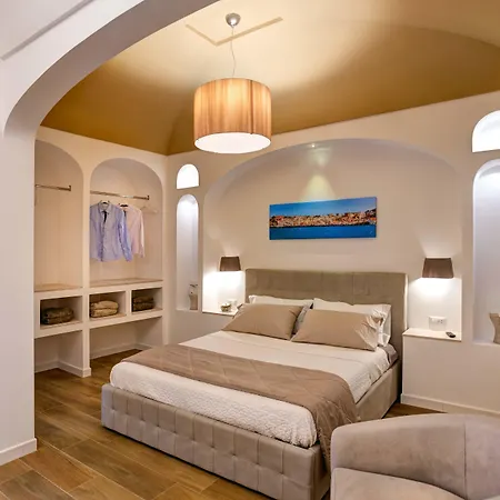 Cuore Di Sorrento Suites-3
