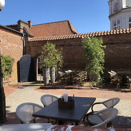 Den Gamle Arrest-2