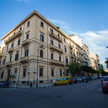 Palermo Gallery-3
