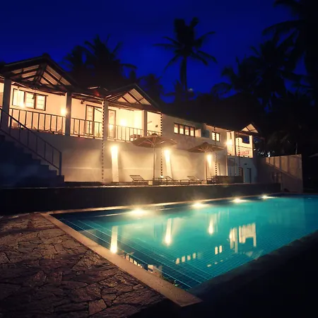 Coco Tangalla-2