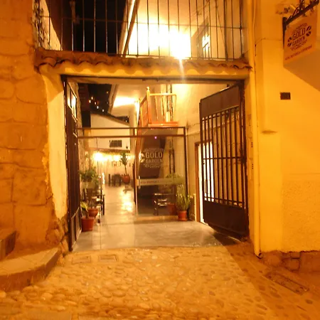 Hotel Boutique Gold Garden-2