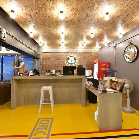 248 Street Hostel-2