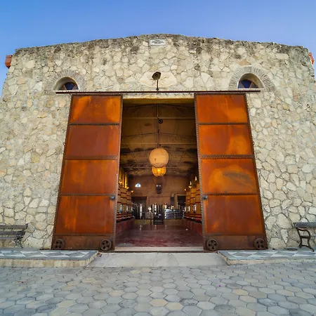 Narbona Wine Lodge-2