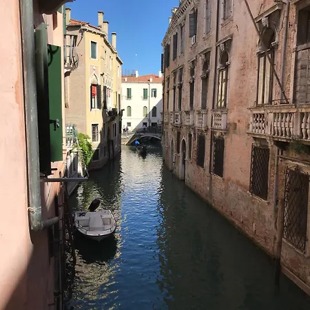 Luxury Venetian Rooms-3