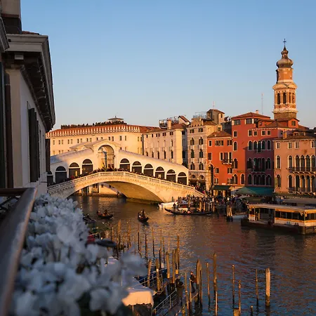 Riva Del Vin Boutique Hotel-3