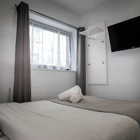 Sky Nights Hotel London Heathrow-3