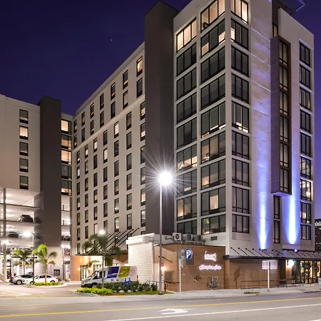 Home2 Suites By Hilton Tampa Downtown Channel District-3