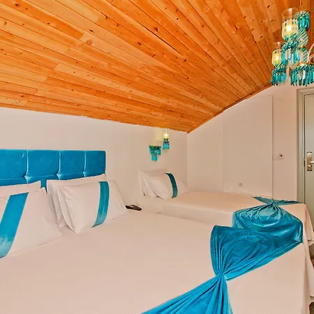 Dam Hotel Lara-2