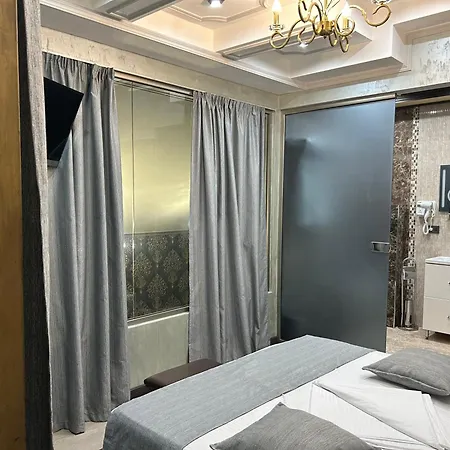 Hotel Roma & Tours-3