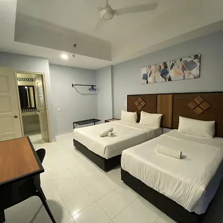 Leisure Cove Hotel And Apartments-3