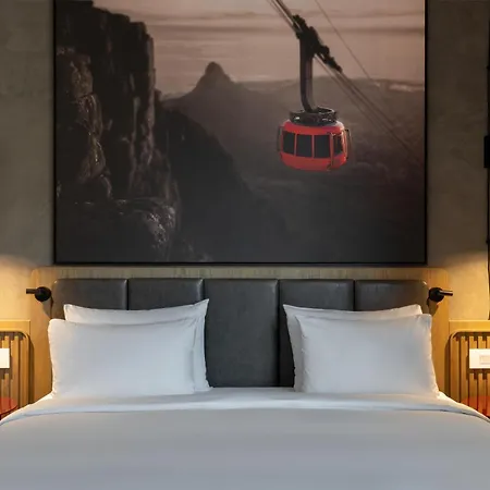 Radisson Red Hotel V&A Waterfront Cape Town-2