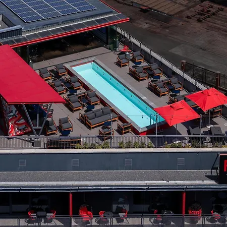 Radisson Red Hotel V&A Waterfront Cape Town-3